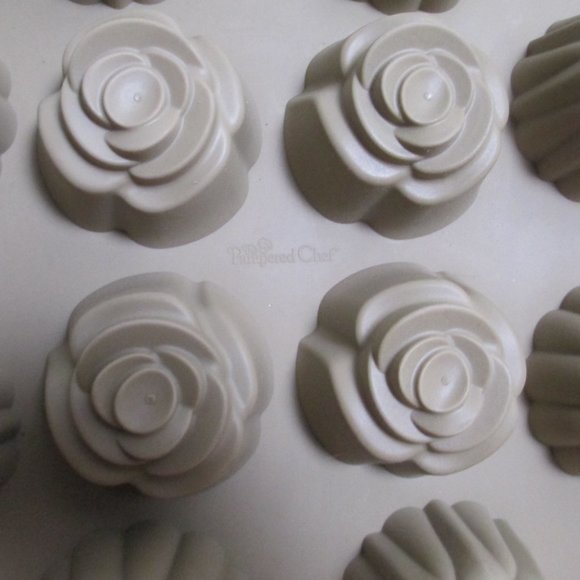 Pamered Chief Silicone 3 Varied Designs, 12 unit Mold - Picture 2 of 5